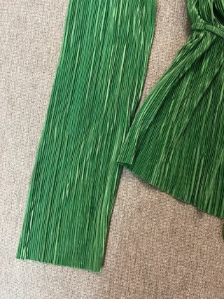 Blusa Plissada Verde Esmeralda | Zara | Tamanho S