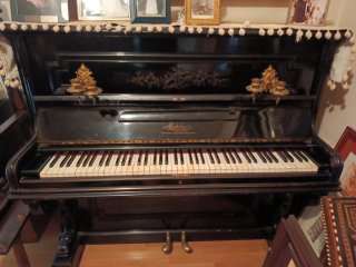 Piano antiguo Galela