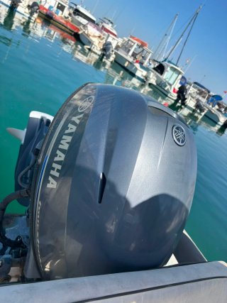 Semirrígida Astec Yamaha 40CV Plataforma