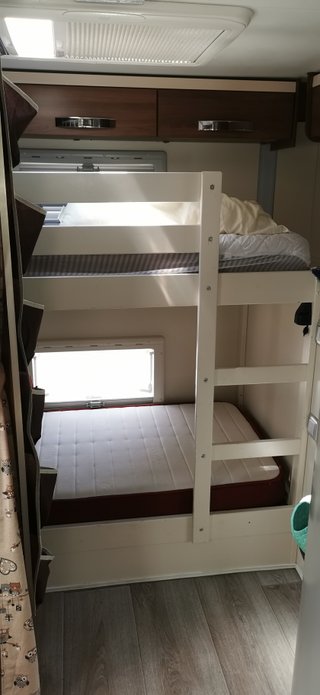 Autocaravana Integral Nevis 875