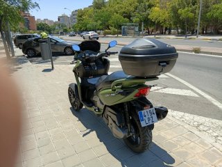 Maxi-scooter Quadro 350cc QV3 2021 se conduce B