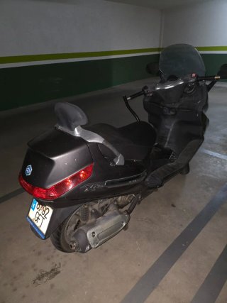 Piaggio X Evo 250cc Scooter