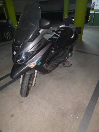 Piaggio X Evo 250cc Scooter
