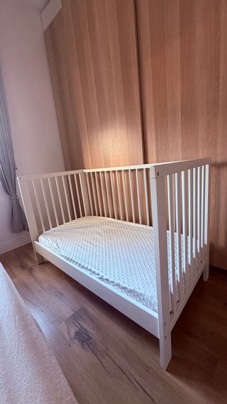 Cuna para bebé modelo Gulliver de Ikea.