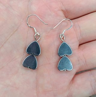 Pendientes Corazón Hematite con enganche de plata