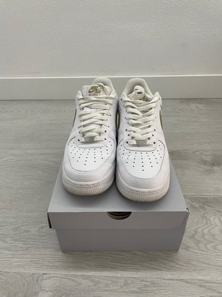 Nike Air Force 1 Blancas Doradas