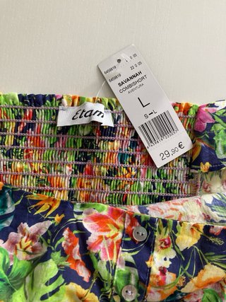 Vestido-mono corto floral de verano