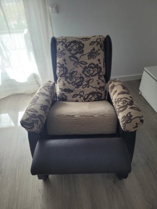 Sillón reclinable negro y gris