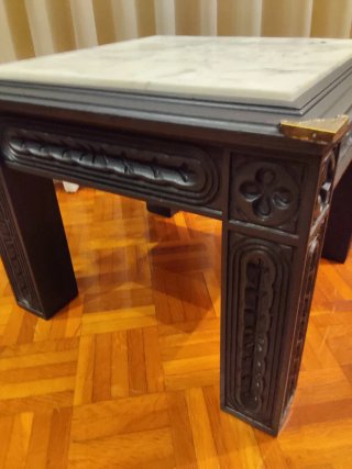 Mesa auxiliar madera y mármol antigua