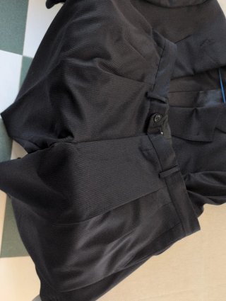 Traje de rayas azul marino