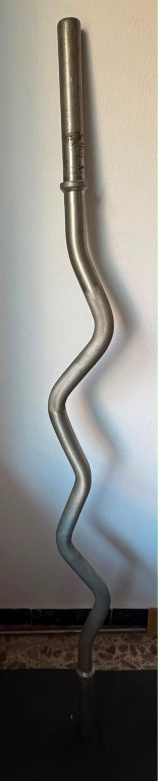 Barra Curl Z 120cm.