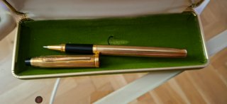 2 Bolígrafos Cross y Waterman Oro