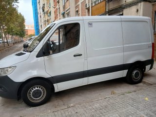 Mercedes-Benz eSprinter 2021