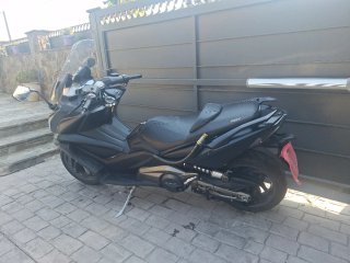 Kymco AK 550 Maxi Scooter Negra/Gris