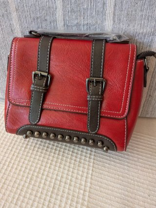 Lote de  3 Bolsos Celeste, Marrón y Rojo