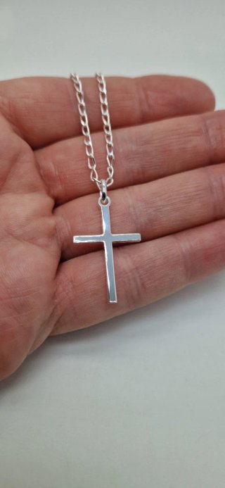 CADENA Y CRUZ DE PLATA