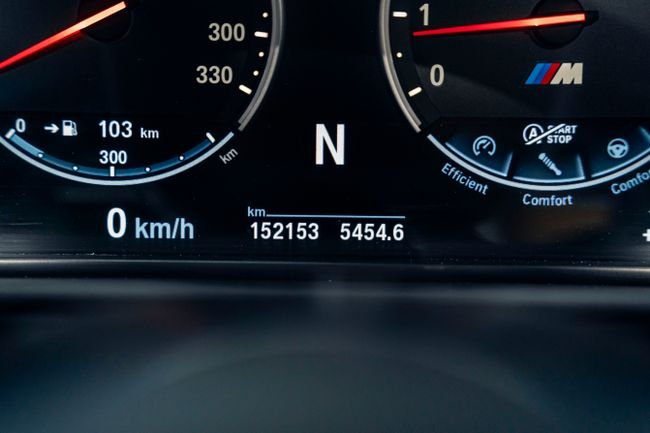 BMW Serie 5 2015, foto 11