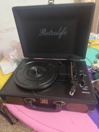 Giradischi portatile modello R609 in stile vintage
