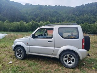Suzuki Jimny 2005