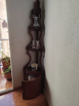 Estantería Esquinera Madera y Porcelana