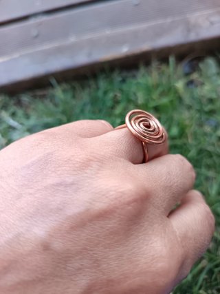 Anillo de cobre ajustable diseño espiral
