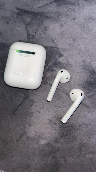 Apple AirPods 2