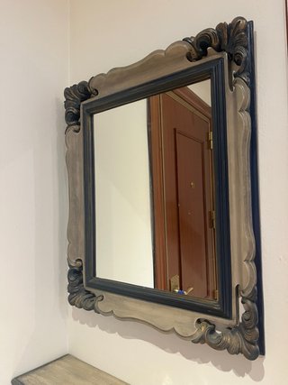 Mueble de entrada con espejo y cubreradiador