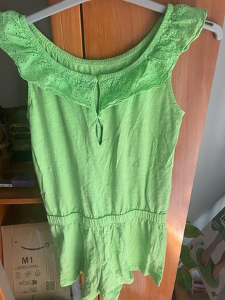 Mono corto verde algodón