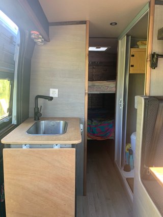 Camper familiar completa, 4 plazas dormir y viajar