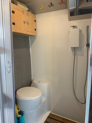 Camper familiar completa, 4 plazas dormir y viajar