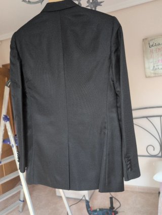Traje de novio negro