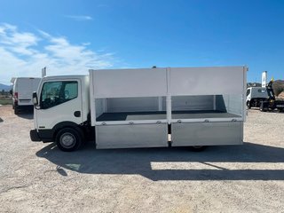 NISSAN NT400 2014 BASCULANTE LATERALES ALTOS