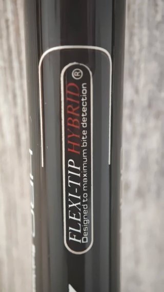 Caña Surfcasting Cinetic Black Panther SD 360