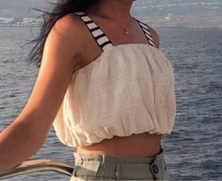 Top Zara beige con tirantes