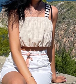 Top Zara beige con tirantes