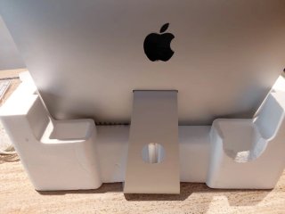 Apple iMac. 21.5 "  2012/13 Plata