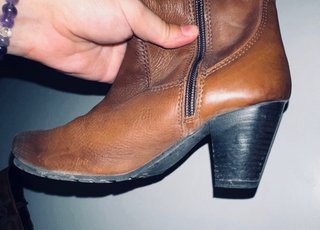Botas altas de cuero marrones