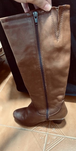 Botas altas de cuero marrones