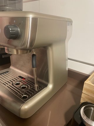 Cafetera Breville Barista Max