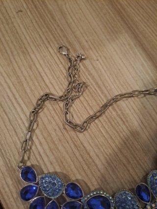 Collar azul para boda o evento