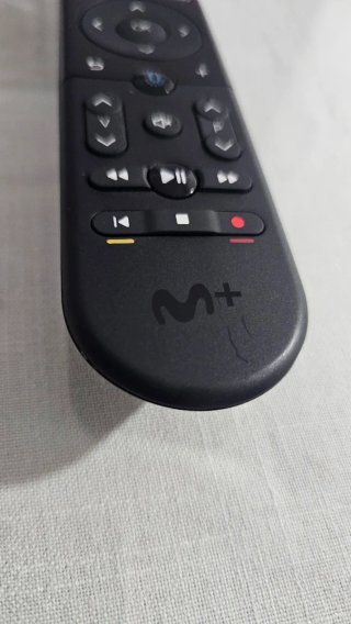 Mando original Movistar Plus+ con Voz