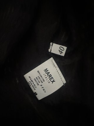 Camicia nera con fiocco