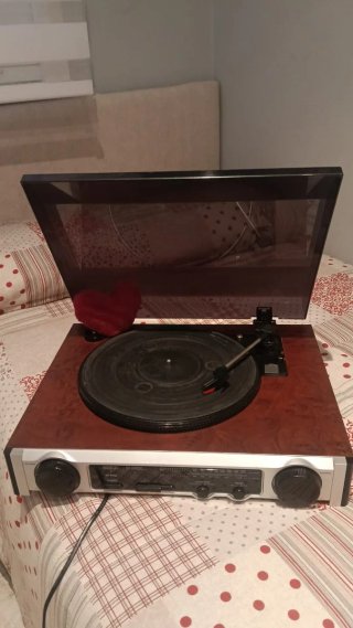 Giradischi vintage marrone e nero