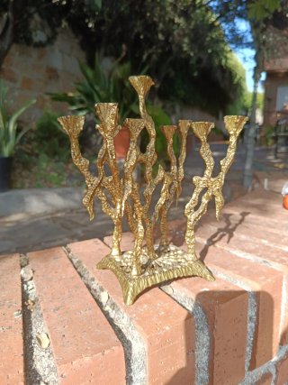 Candelabro brutalista
