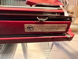 Máquina de escribir Gosen Tippa Roja