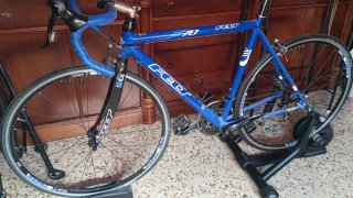 Bicicleta Felt + Rodillo Bkool