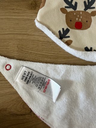 Lote Ropa Bebé: Muselinas, Bandanas y Babero