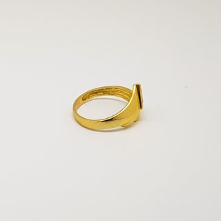 Anillo Oro Amarillo 18K con Circonita Triangular