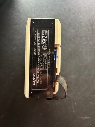 Radio Cassette Sanyo MGR77 AM/FM