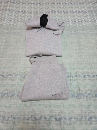 Chándal Mckenzie. Talla Xl.